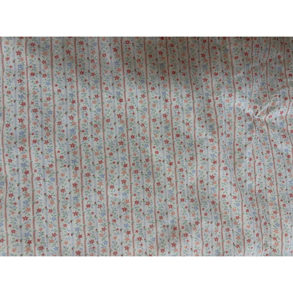 Vintage handmade floral baby blanket 33x40